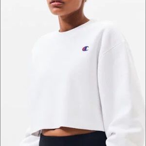 Cropped Champion Crewneck Sweatshirt